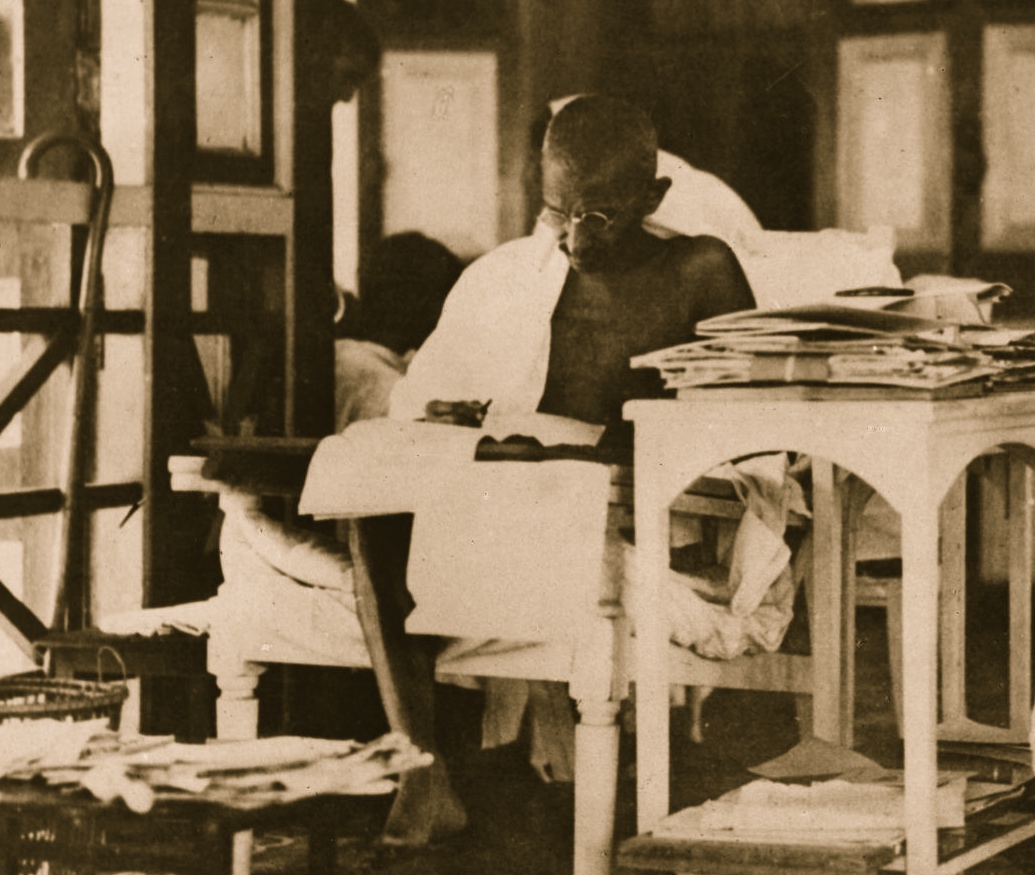 Rolando's Trio at Havana Thurs; solo at Nonni's Fri; house concert Sat, La Costanera on Sunday, March 1st